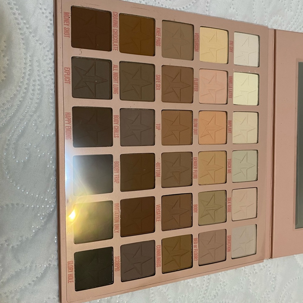 Jeffree Star Cosmetics Orgy Eyeshadow Palette - Picture 3 of 7